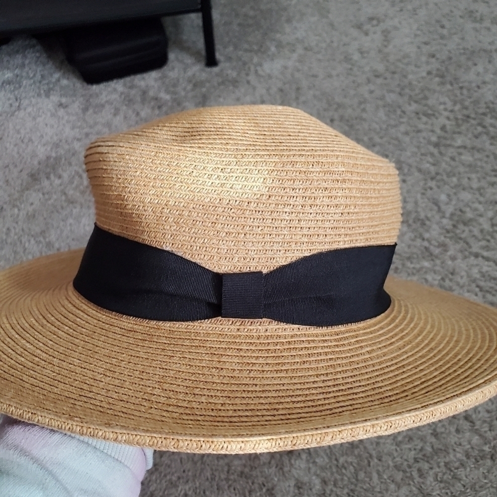 Simplistic Straw Style Hat with Minimal Black Bow